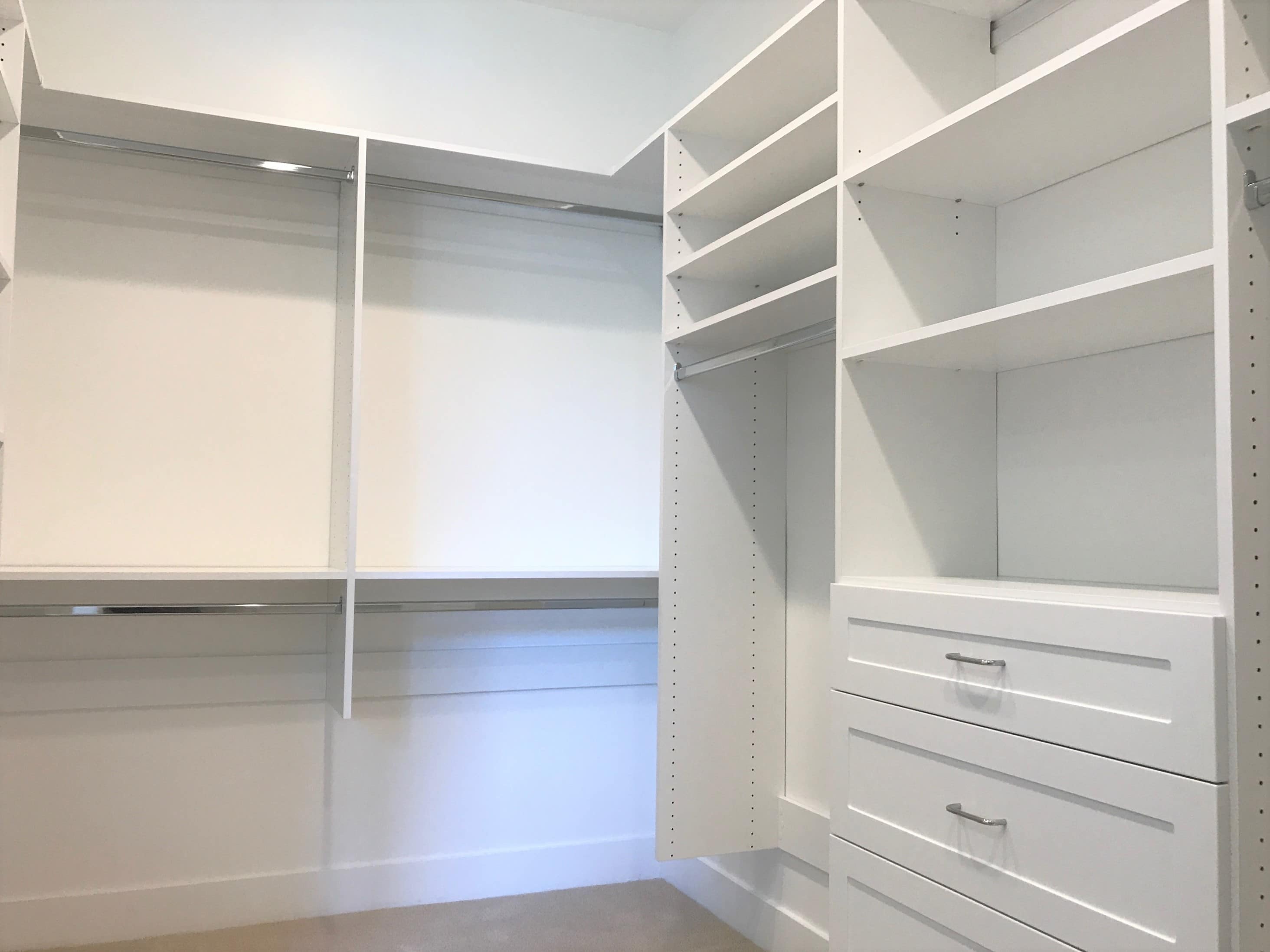 FULLY ADJUSTABLE MASTER CLOSET