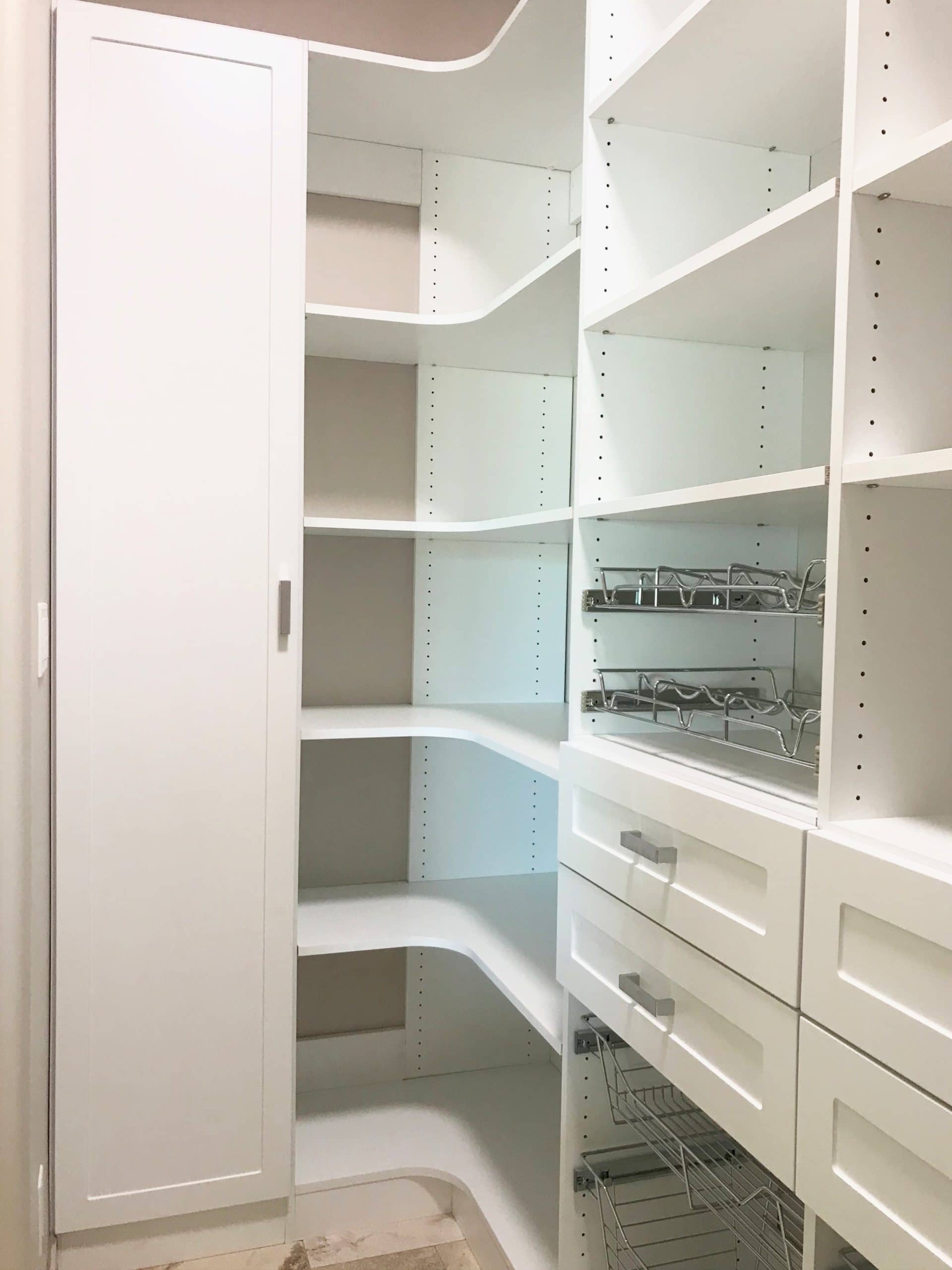 CUSTOM PANTRY ORGANIZATION Closets
