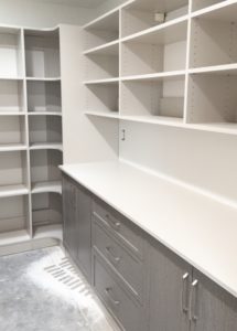 CUSTOM PANTRY ORGANIZATION SYSTEM